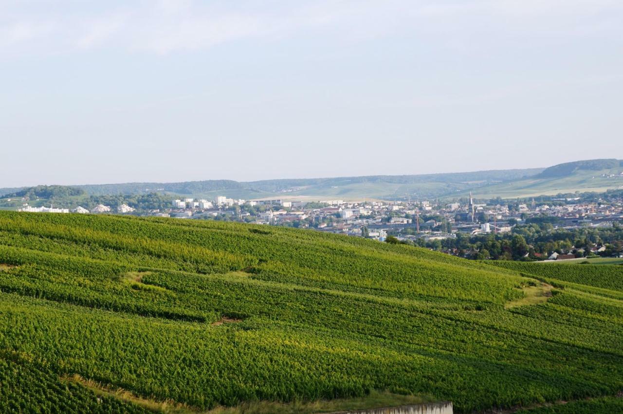 Vila Le Logis Du Vendangeur Champillon Exteriér fotografie